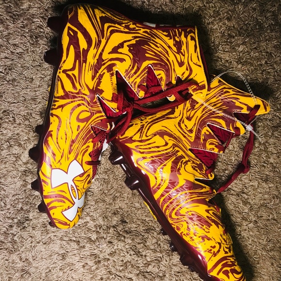 Under amour cleats - Picture 2 of 5